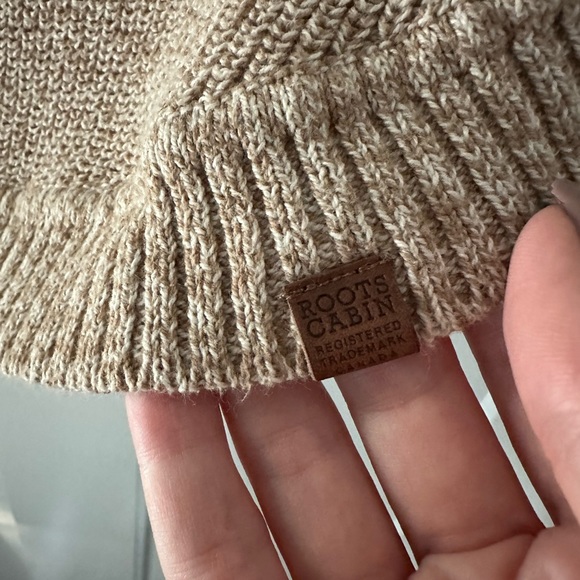 Roots Cabin Sweater - Picture 2 of 4
